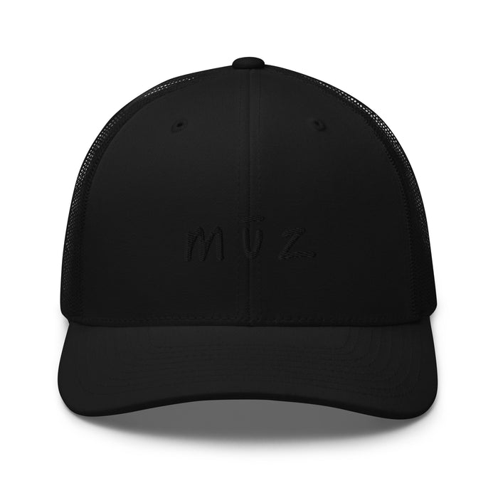 the mūz trademark Retro Trucker Cap (All Black)